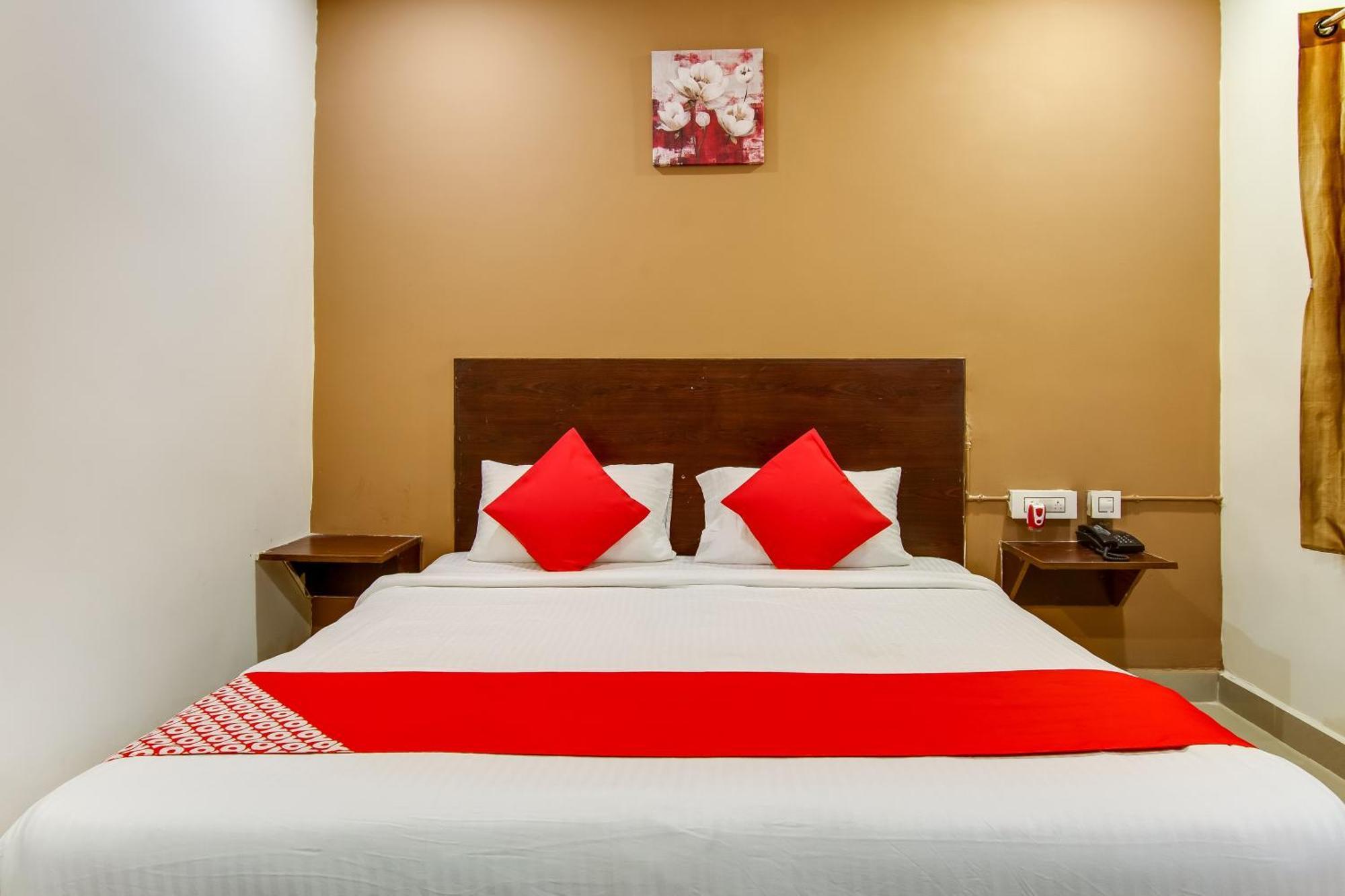 Oyo Akshaya Nest Hotell Vijayawāda Exteriör bild