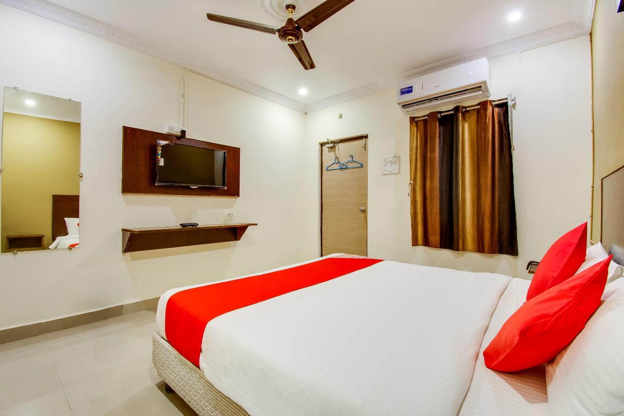 Oyo Akshaya Nest Hotell Vijayawāda Exteriör bild